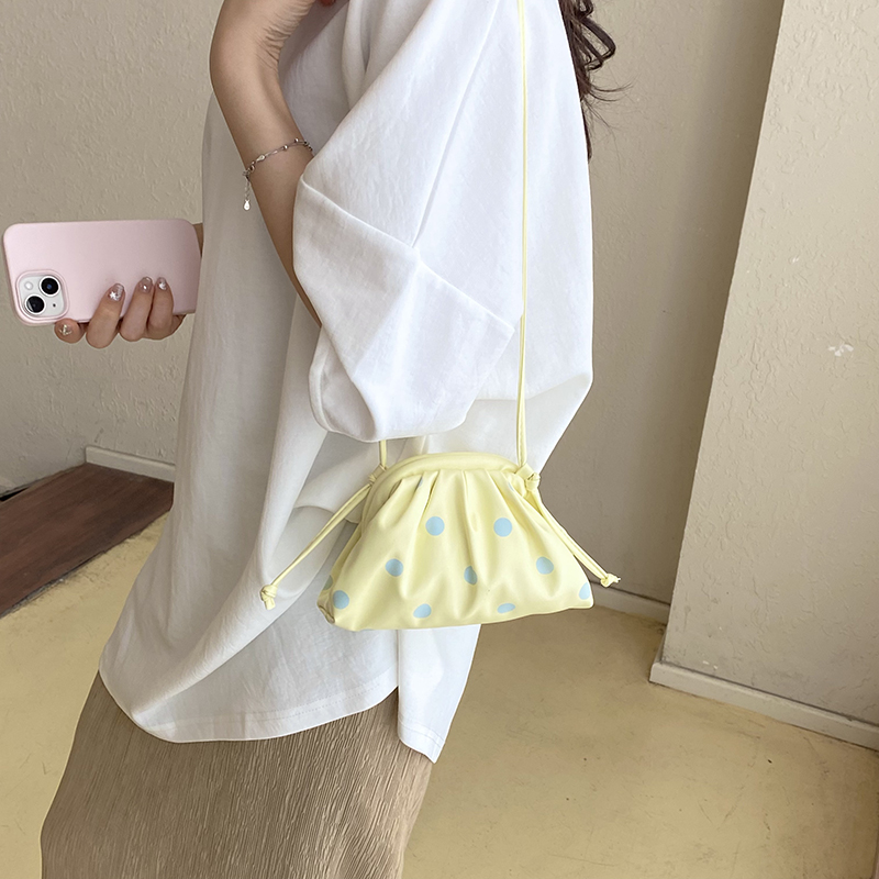 حقائب يد فاخرة صغيرة الحجم من  - مراجعة Women'S Bags Cross Body وسعره