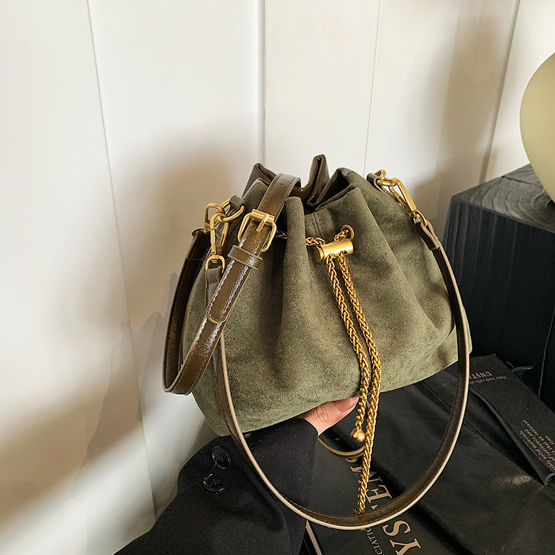 حقائب كروس نسائية ناعمة للتنقل - مراجعة Women Bags For Sale وسعره