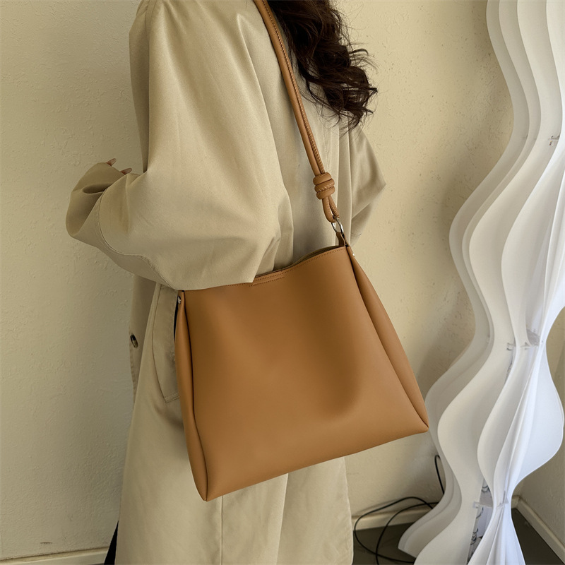 حقيبة عصرية ذات سعة كبيرة للنس - مراجعة Women Bags For Airport وسعره