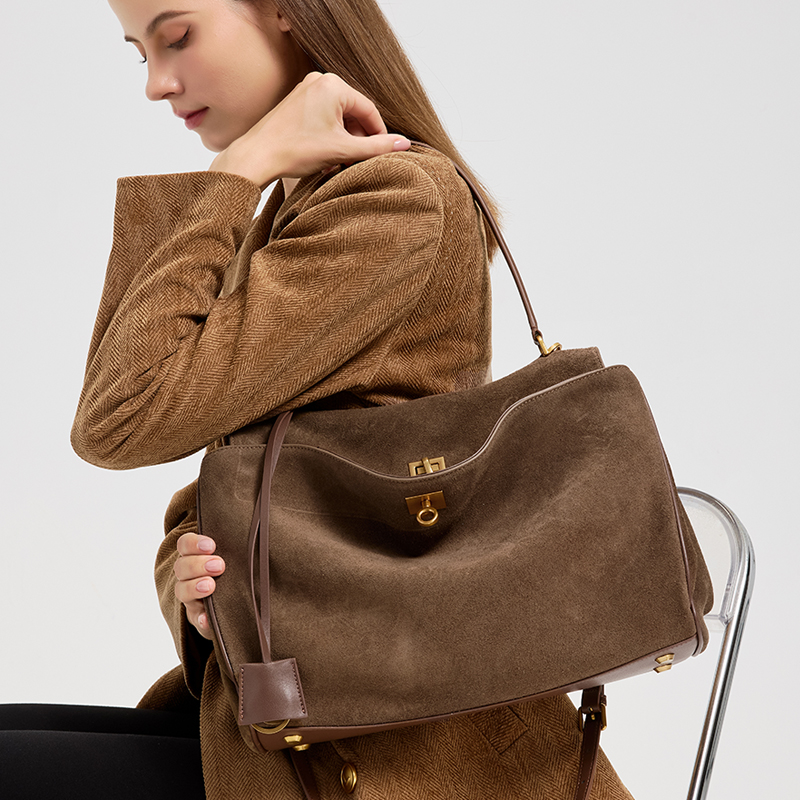 حقيبة نسائية كبيرة السعة من ال - مراجعة Women Bags For Airport وسعره